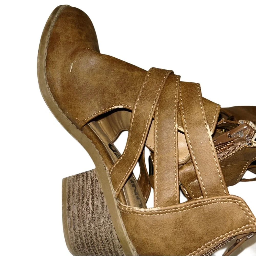 UNR8TED Girl's Brown Ankle Boots With Heel Size 1